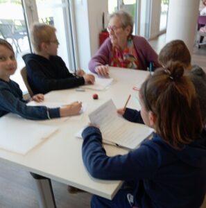 Les CE2 à la Résidence Sénior